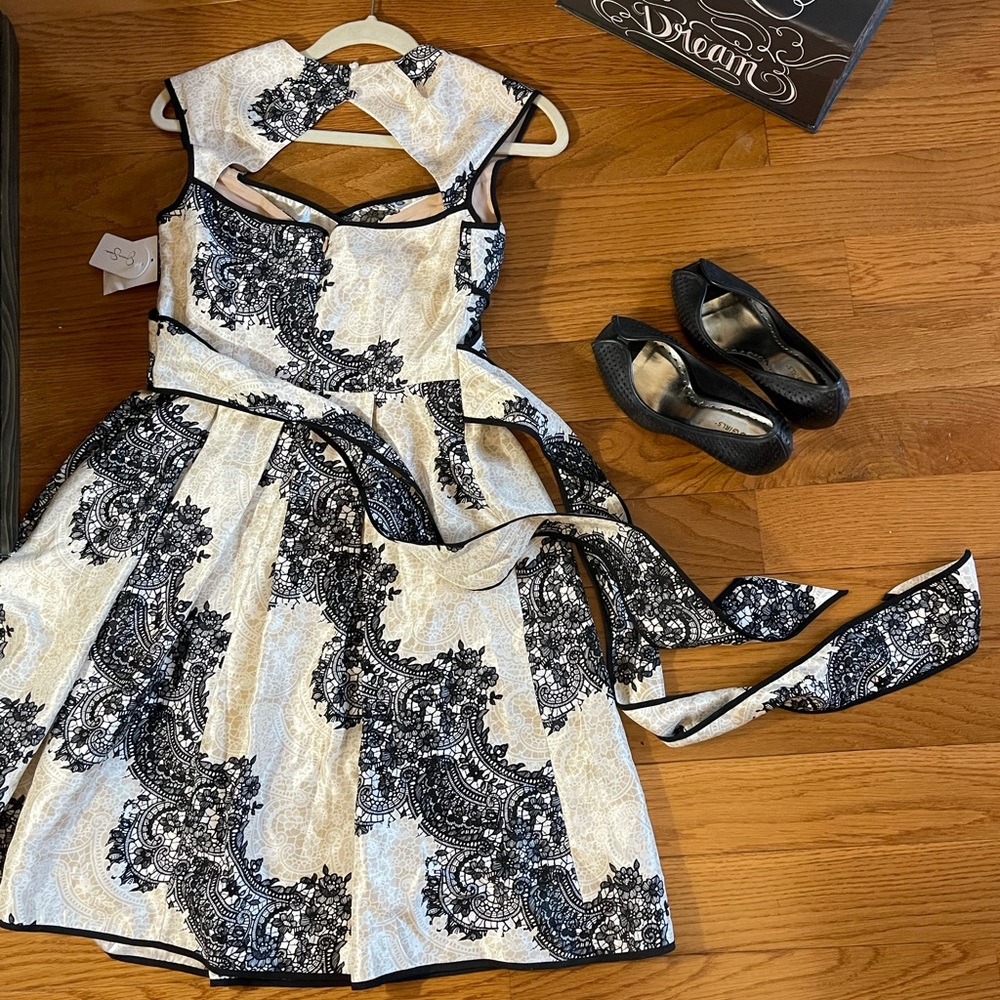 BNWT Jessica Simpson size 4 - Picture 10 of 16